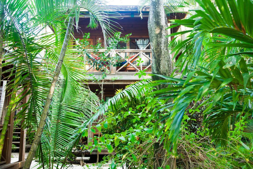 Las Rocas Resort And Dive Center West Bay Esterno foto